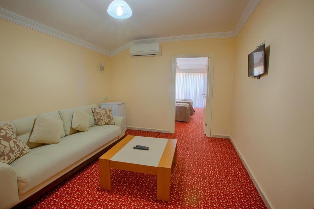 Azak Blue Otel Okurcalar Buitenkant foto