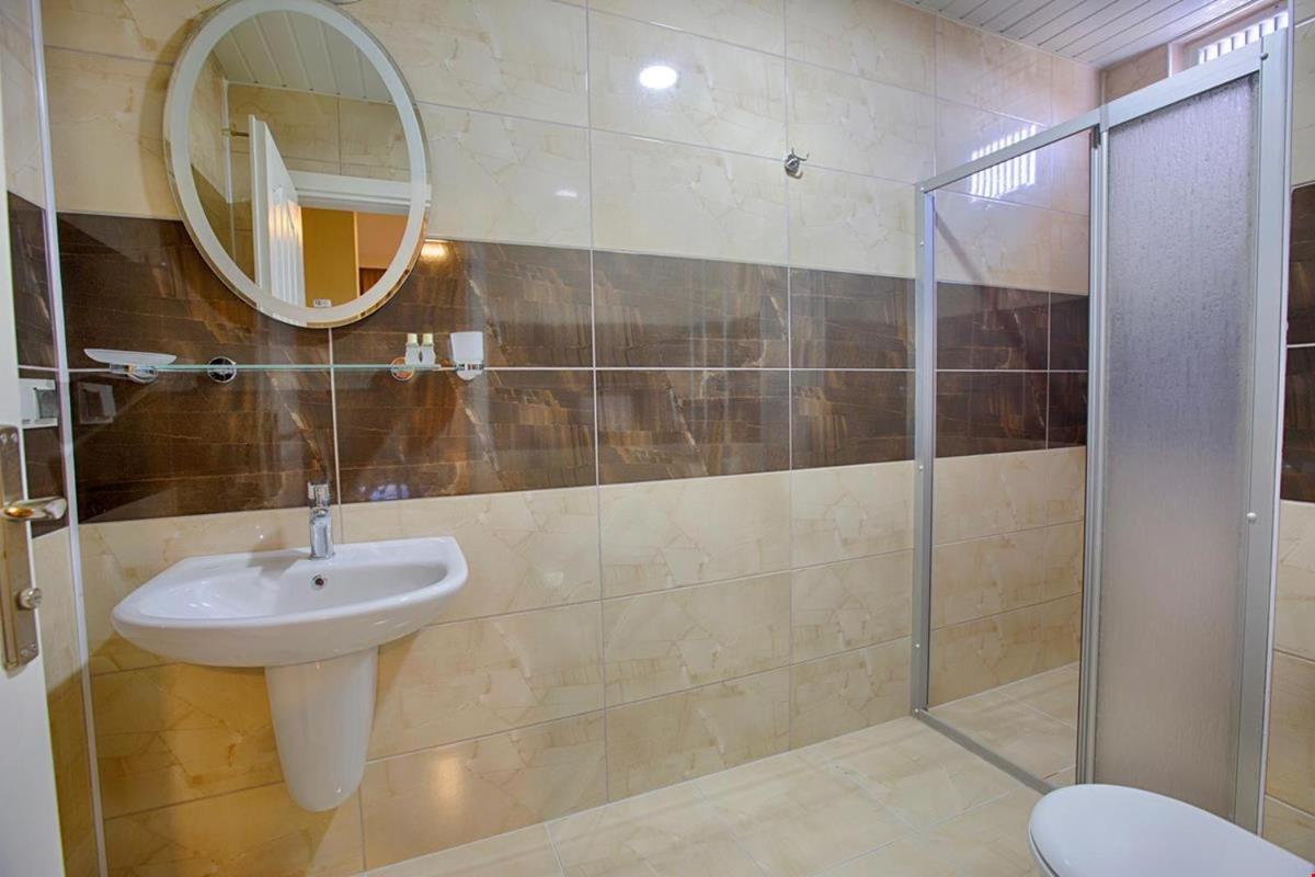 Azak Blue Otel Okurcalar Buitenkant foto