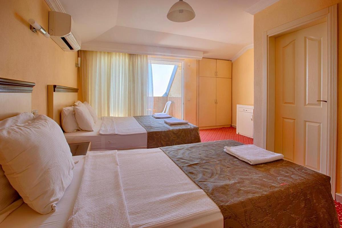 Azak Blue Otel Okurcalar Buitenkant foto